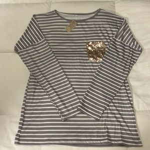 Grey striped doleman long sleeved top. NWT. Medium